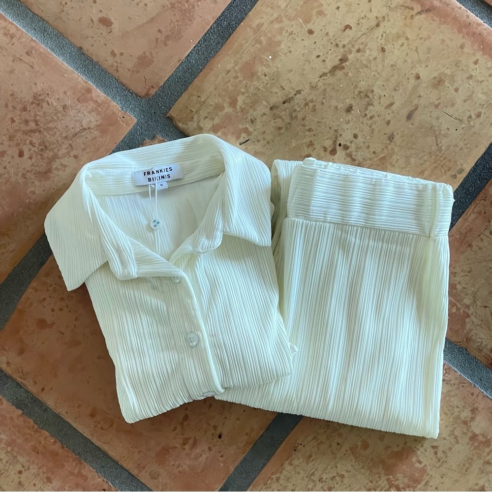 Frankies Bikinis Cream Plisse Set